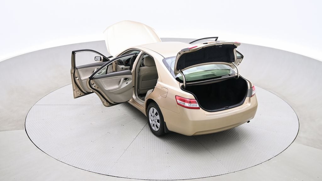 Toyota Camry LE 2011