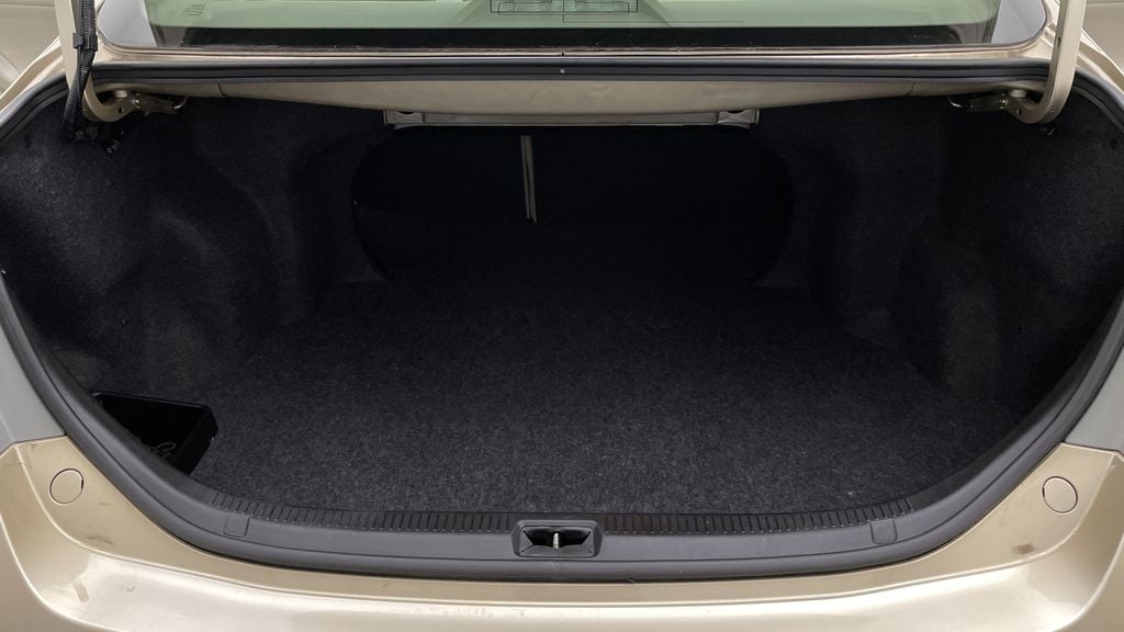 Toyota Camry LE 2011