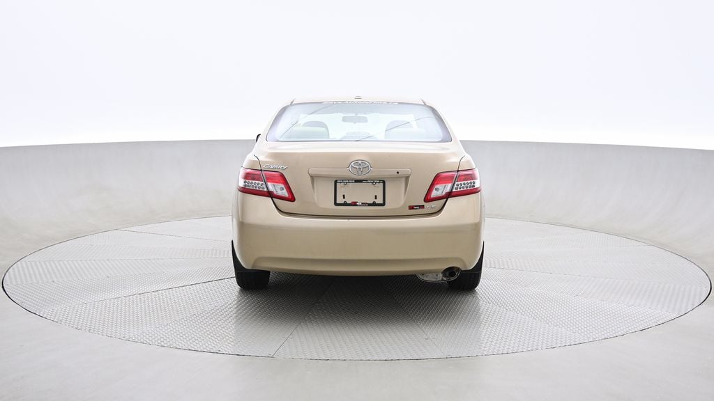 Toyota Camry LE 2011