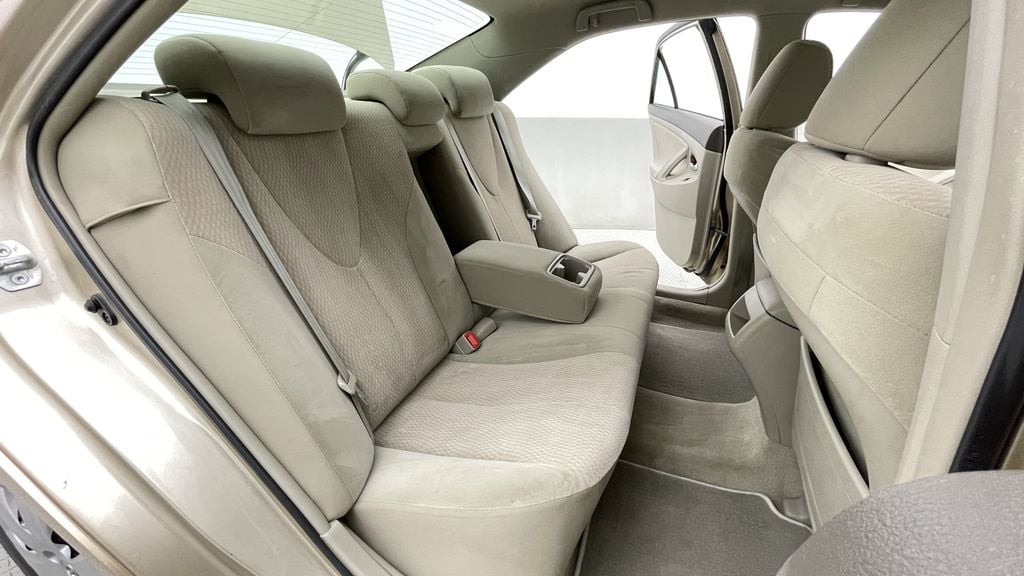 Toyota Camry LE 2011