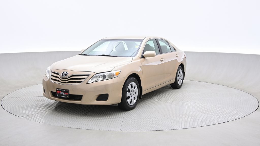 Toyota Camry LE 2011