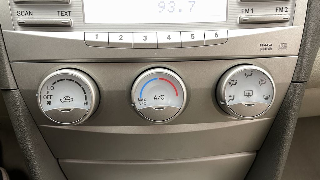 Toyota Camry LE 2011