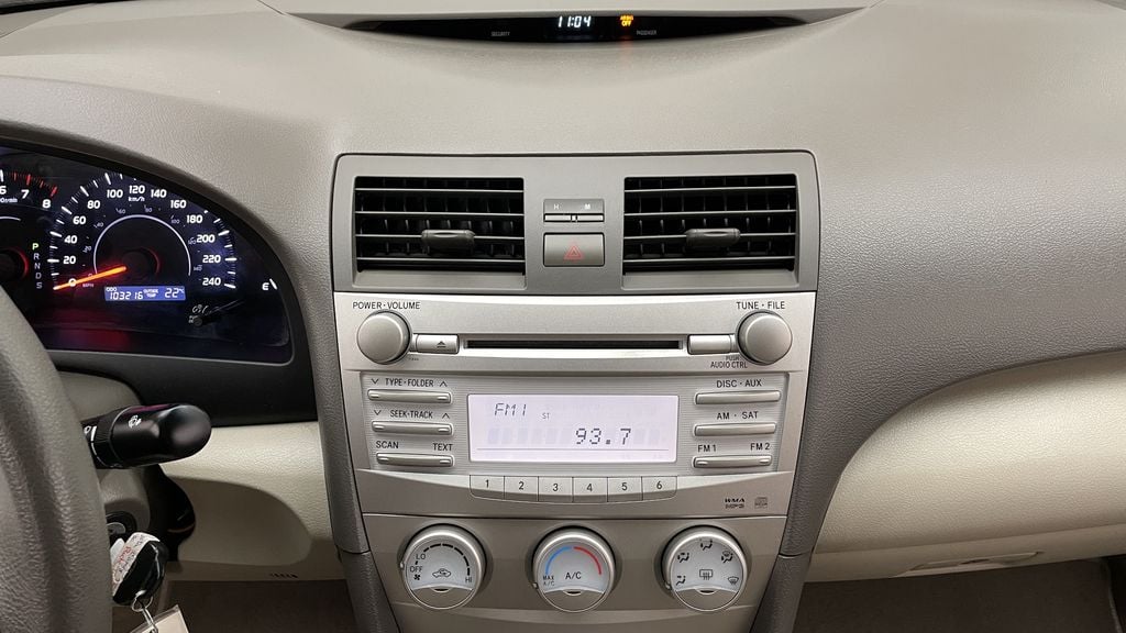 Toyota Camry LE 2011