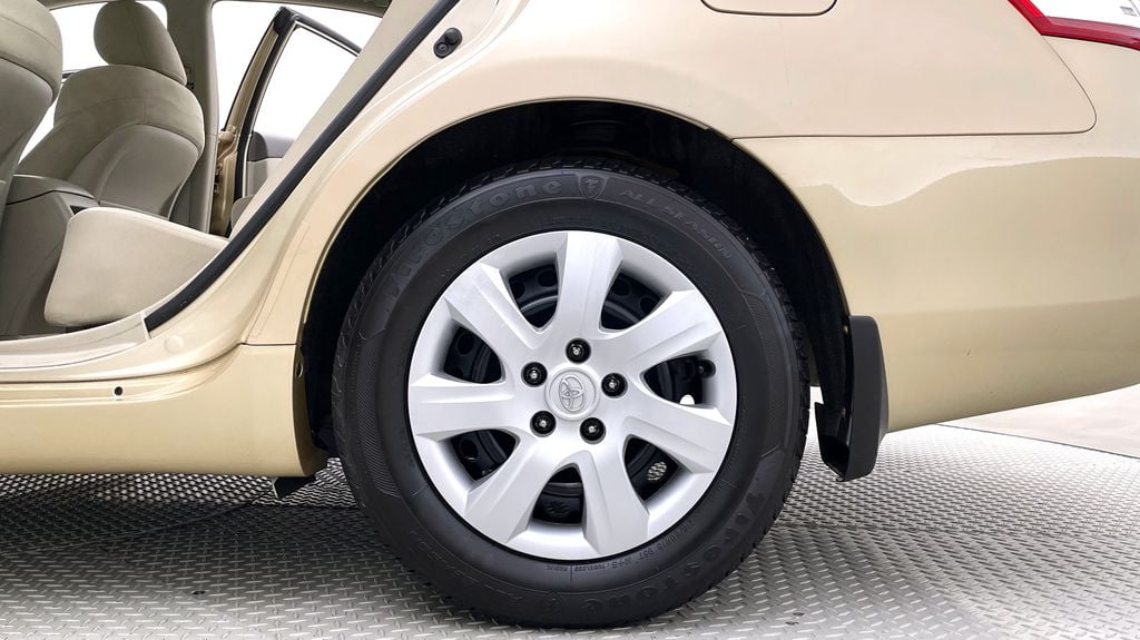 Toyota Camry LE 2011