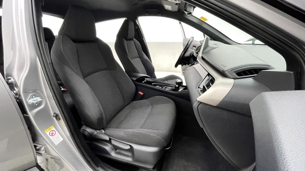 Toyota C-HR XLE Premium 2019