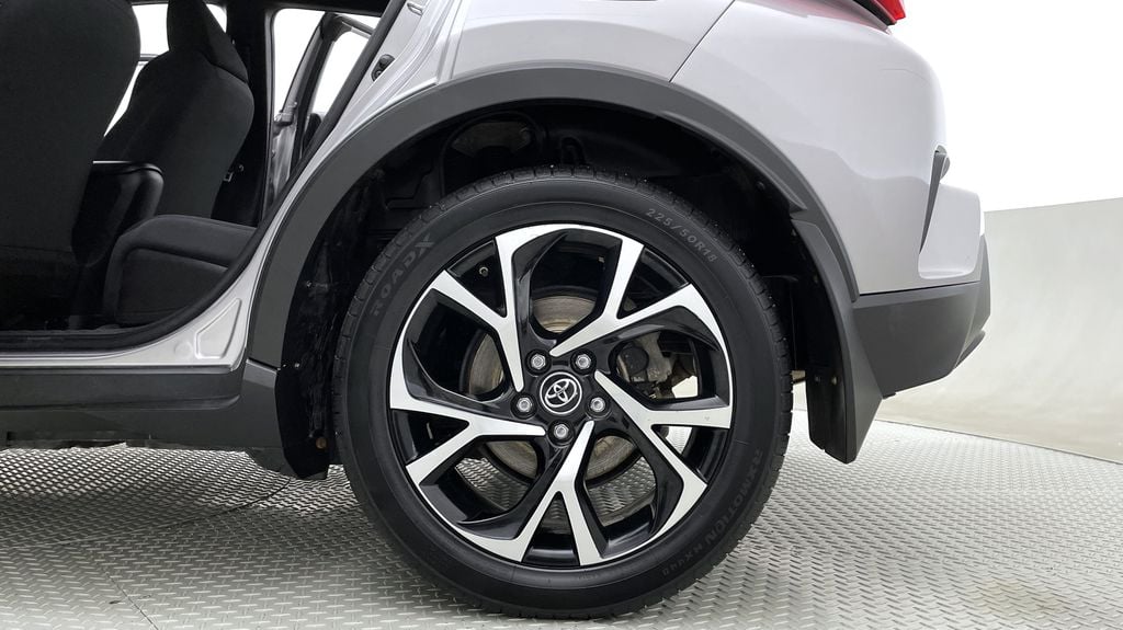 Toyota C-HR XLE Premium 2019