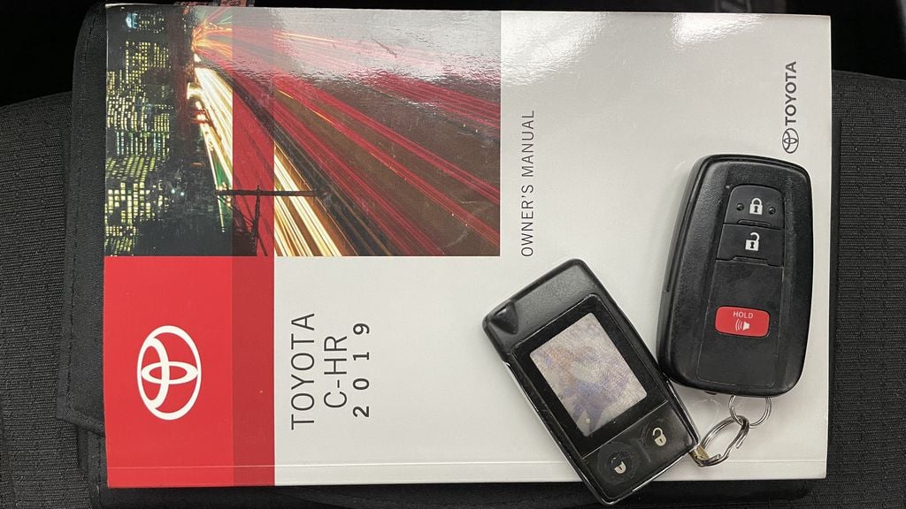 Toyota C-HR XLE Premium 2019