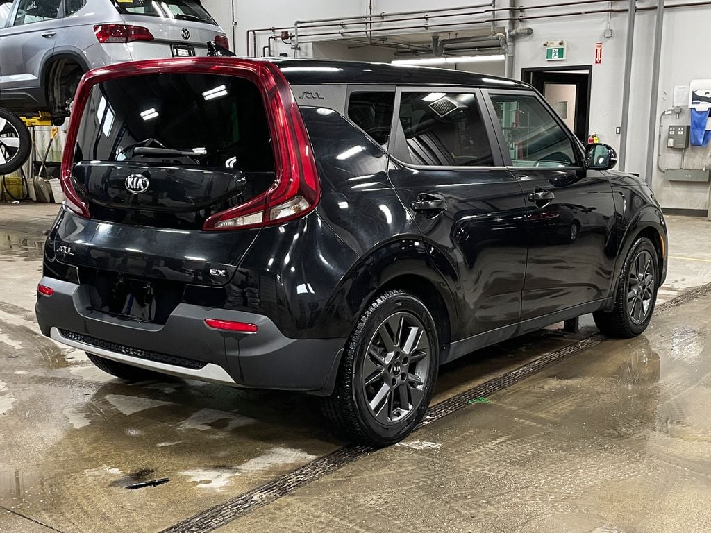 Kia Soul EX 2021