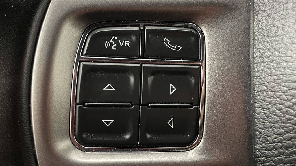 Ram 1500 Classic WARLOCK 2021