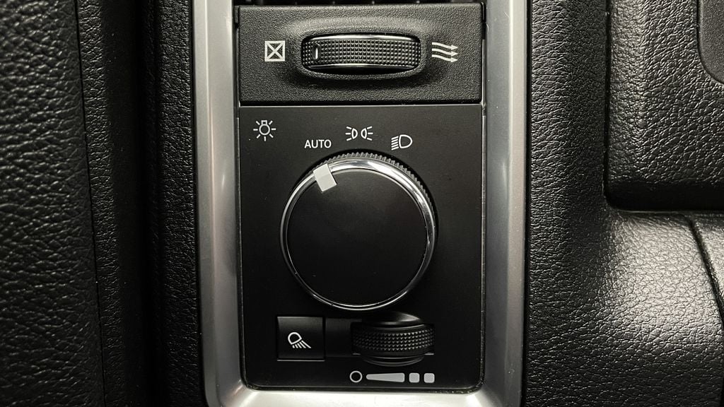 Ram 1500 Classic WARLOCK 2021