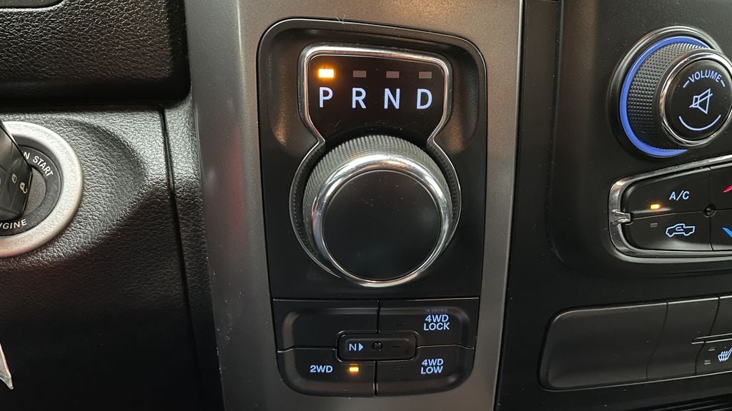 Ram 1500 Classic WARLOCK 2021