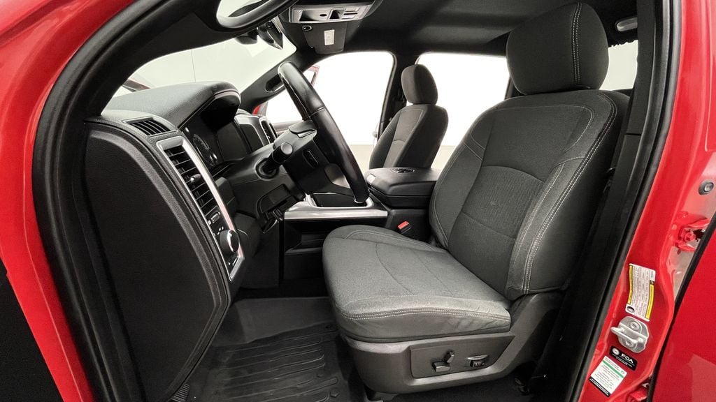 Ram 1500 Classic WARLOCK 2021