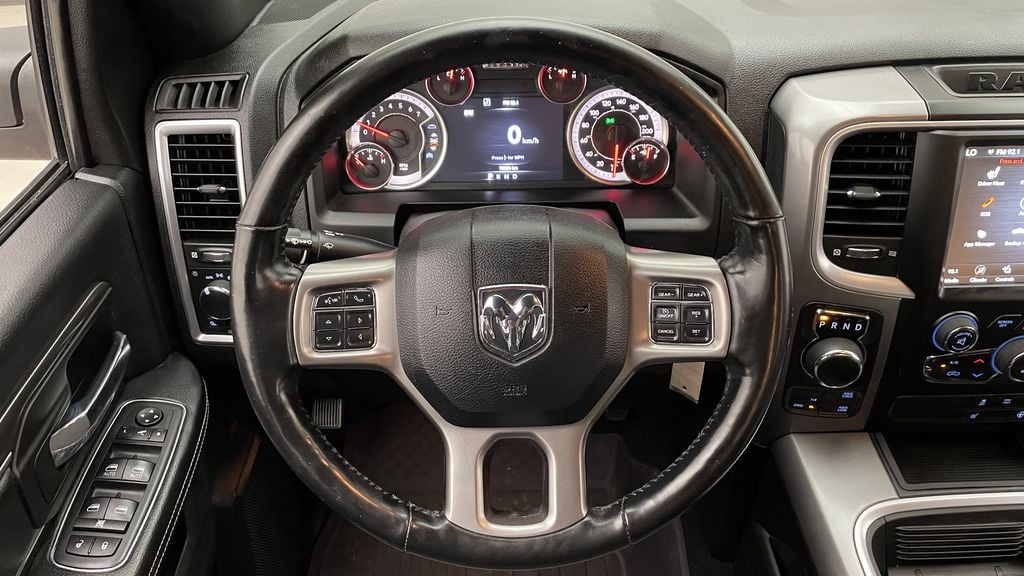 Ram 1500 Classic WARLOCK 2021