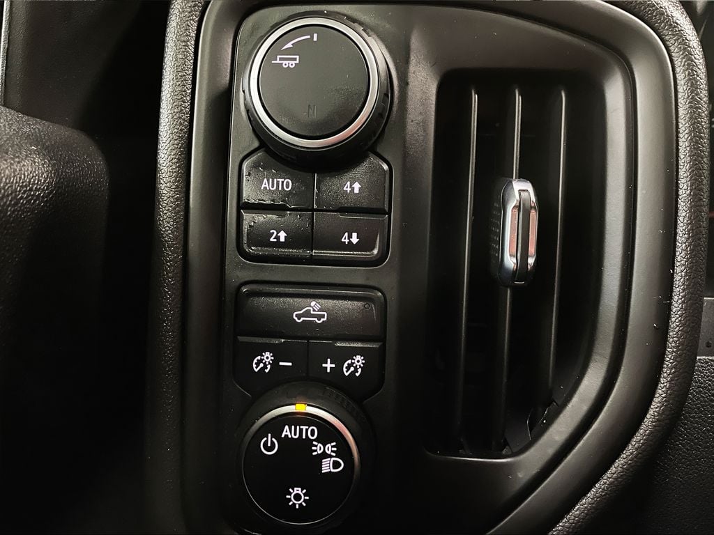 Chevrolet Silverado 1500 LTD Custom Trail Boss 2022