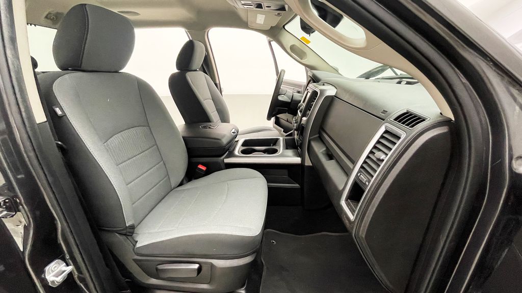 Ram 1500 Classic SLT 2022