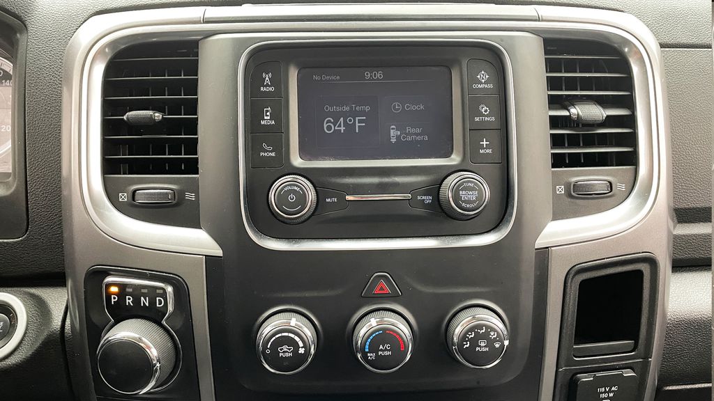 Ram 1500 Classic SLT 2022