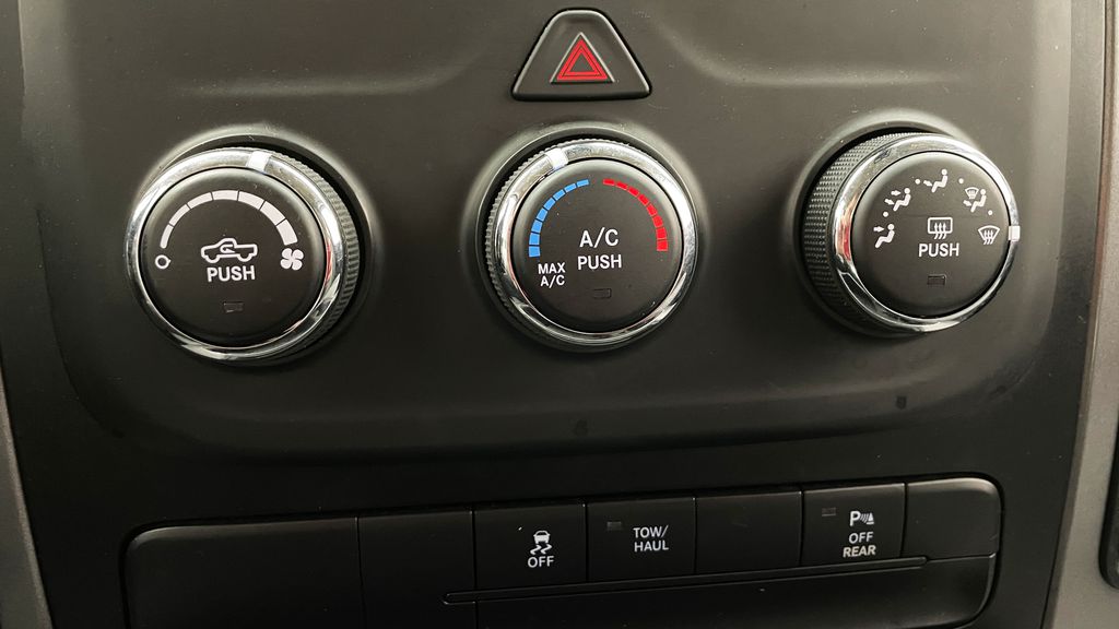 Ram 1500 Classic SLT 2022