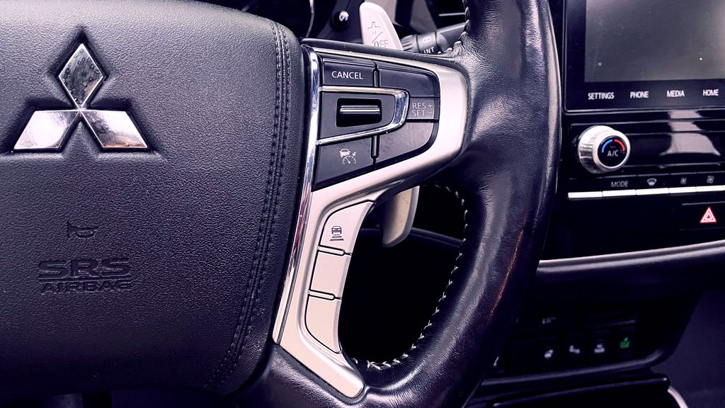 Mitsubishi Outlander PHEV SE 2020