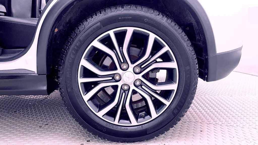 Mitsubishi RVR GT 2016