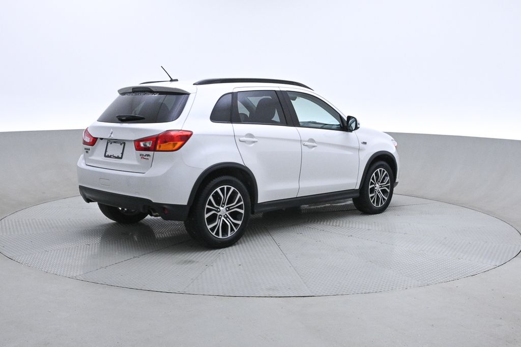 Mitsubishi RVR GT 2016