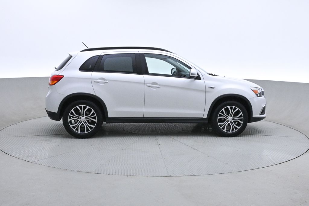 Mitsubishi RVR GT 2016