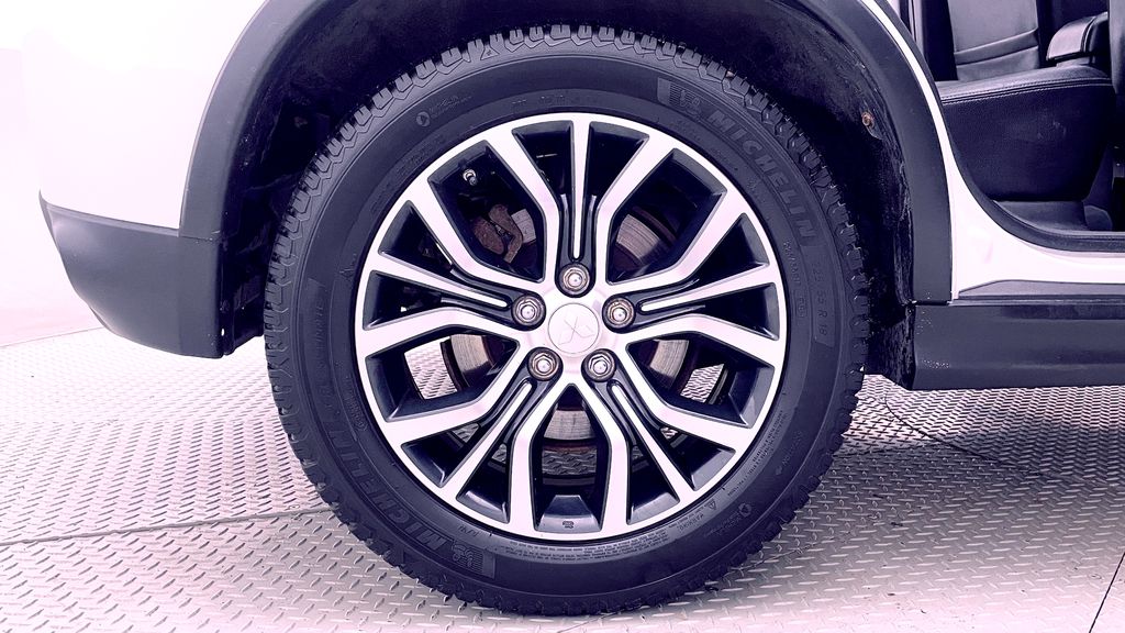 Mitsubishi RVR GT 2016