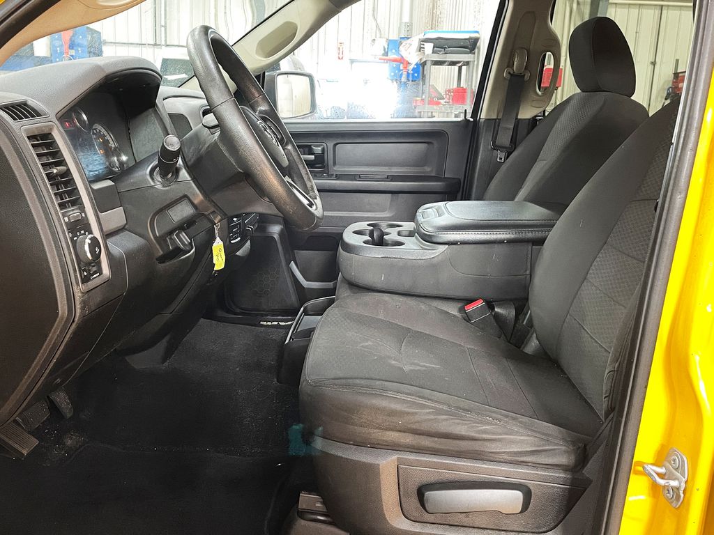 Ram 1500 Classic Express 2019