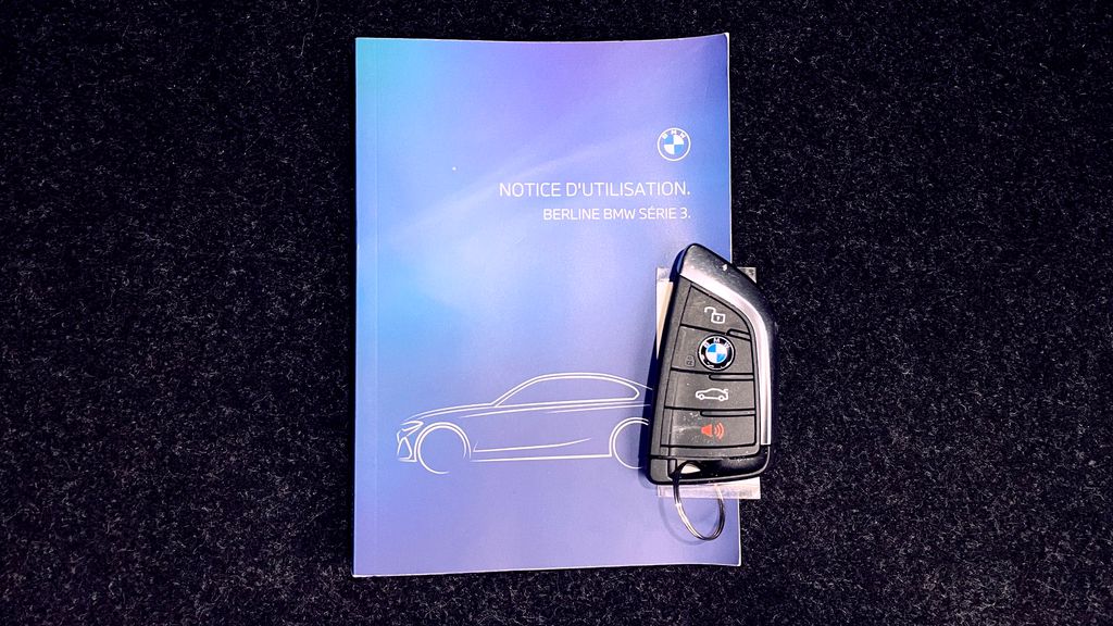 BMW 3 Series 330i xDrive 2021