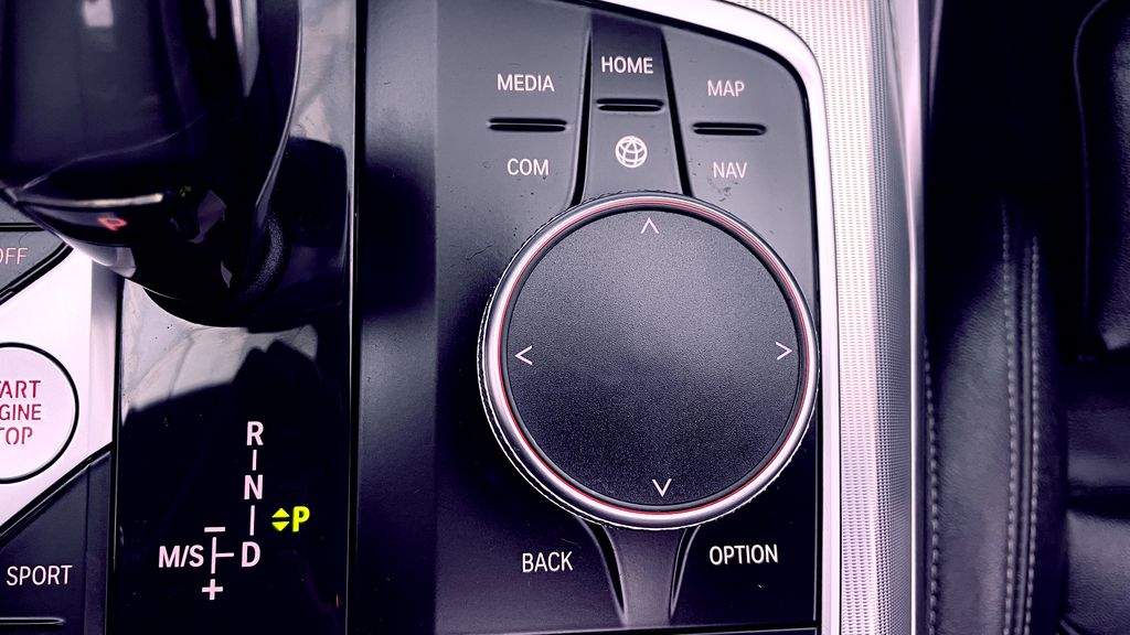 BMW 3 Series 330i xDrive 2021