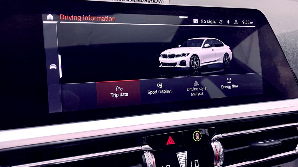 BMW 3 Series 330i xDrive 2021