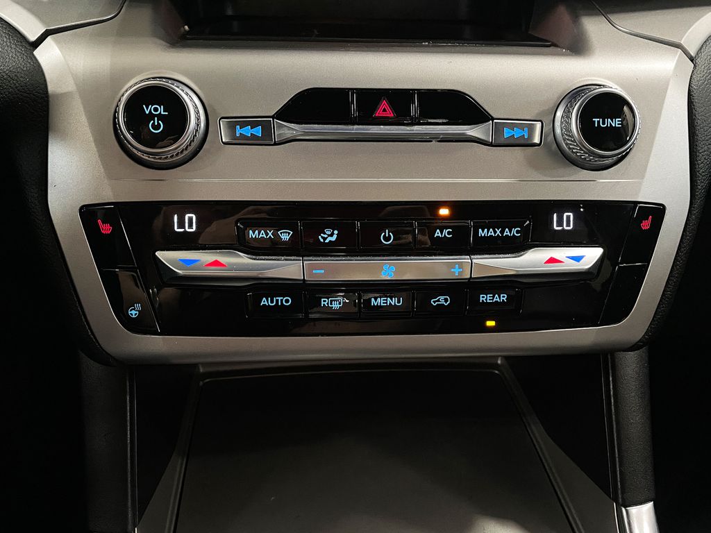 Ford Explorer XLT 2021