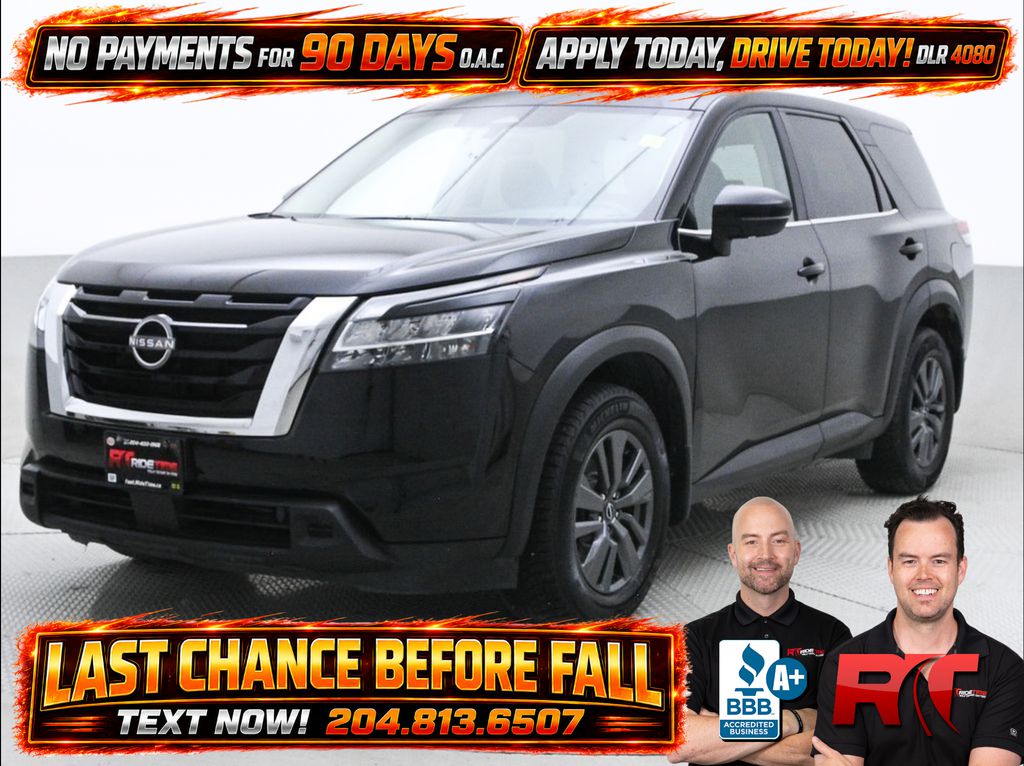 Nissan Pathfinder S 2022