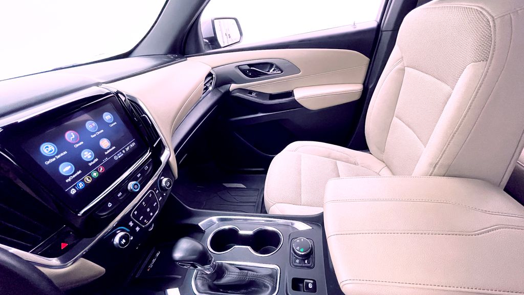 Chevrolet Traverse LT Cloth 2023