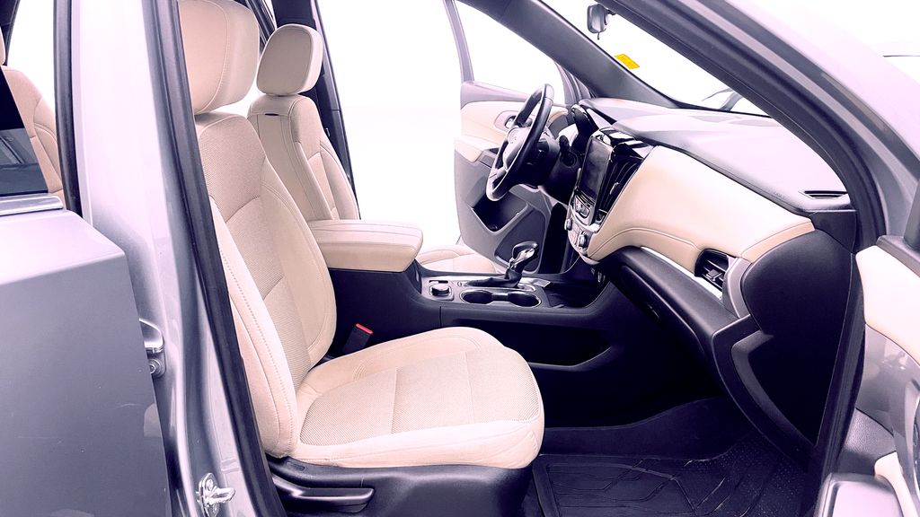 Chevrolet Traverse LT Cloth 2023