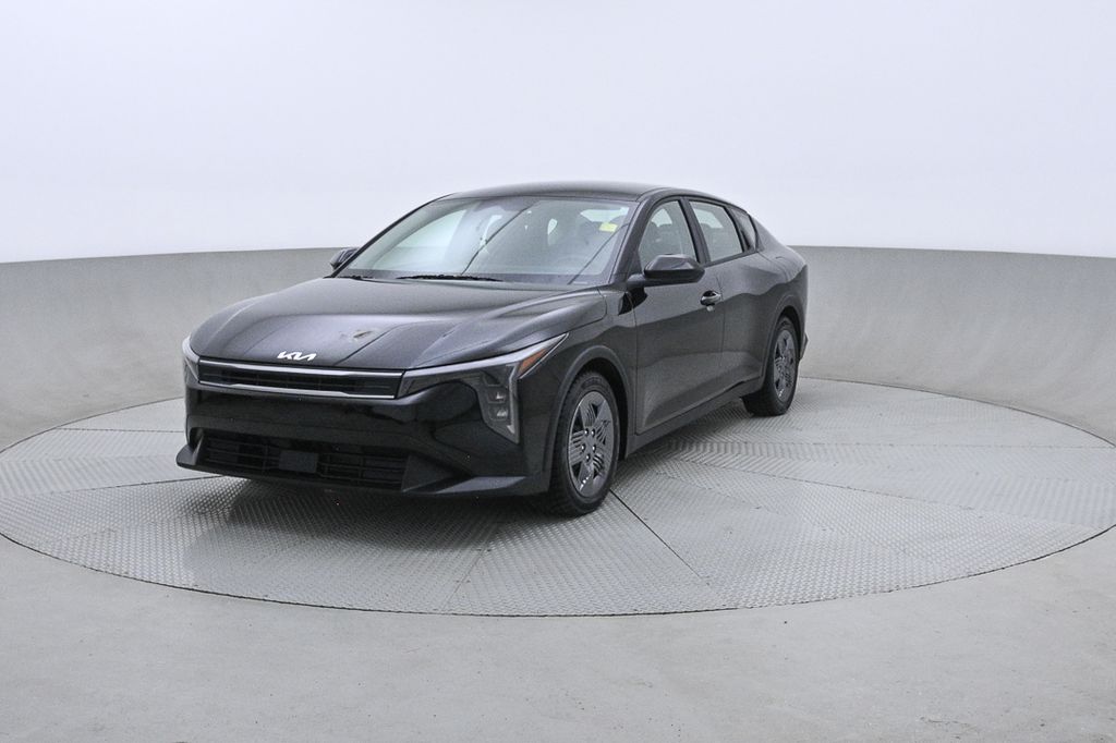 Kia K4 LX 2025