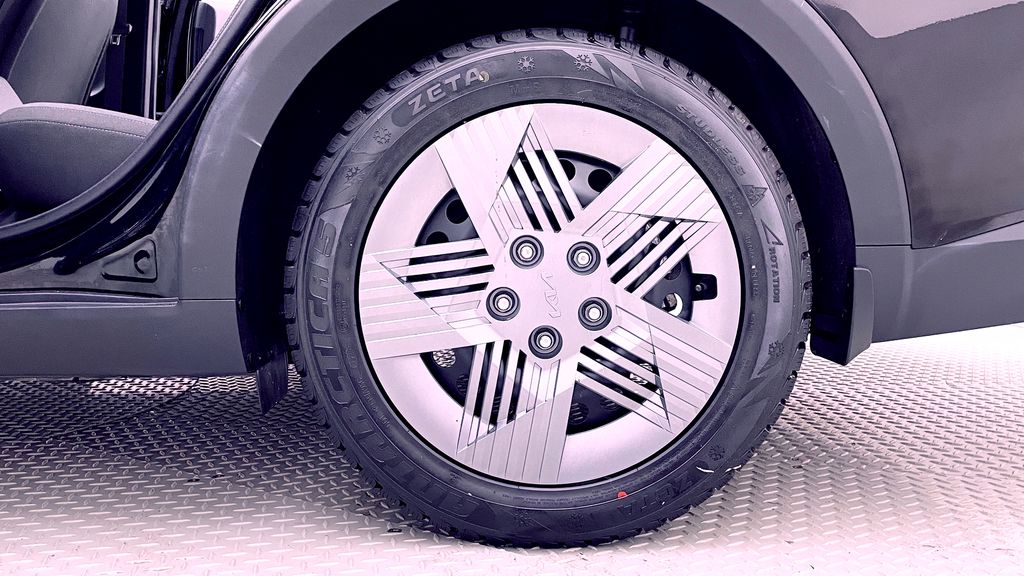 Kia K4 LX 2025