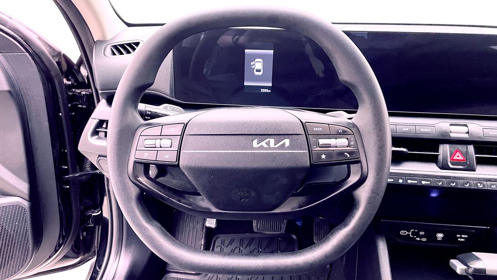 Kia K4 LX 2025