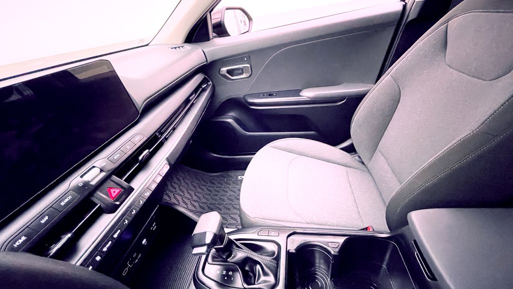 Kia K4 LX 2025