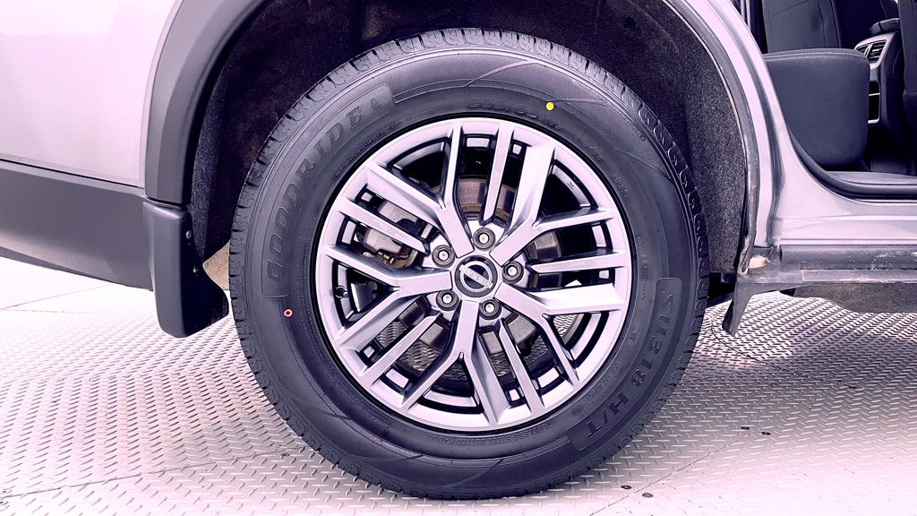 Nissan Rogue S 2025