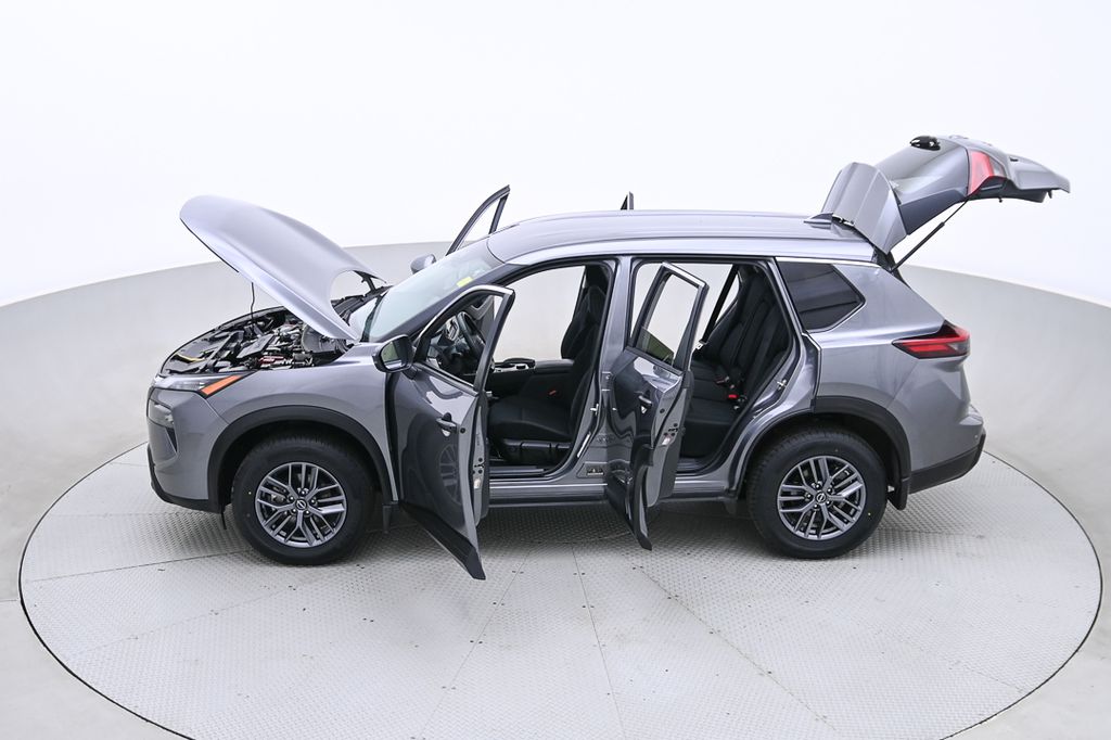 Nissan Rogue S 2025
