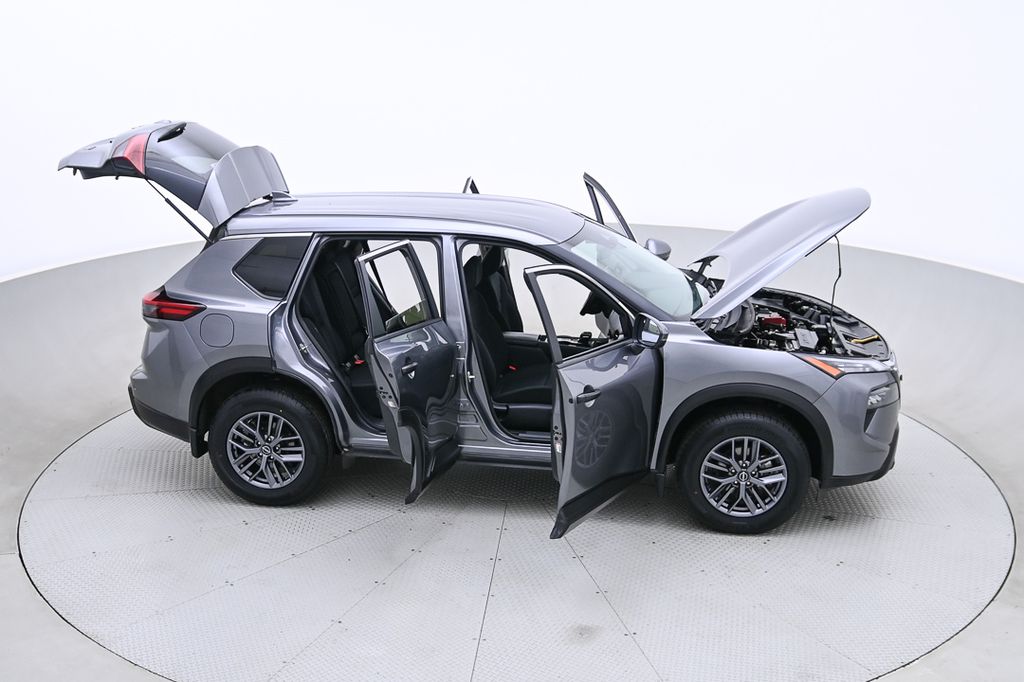 Nissan Rogue S 2025