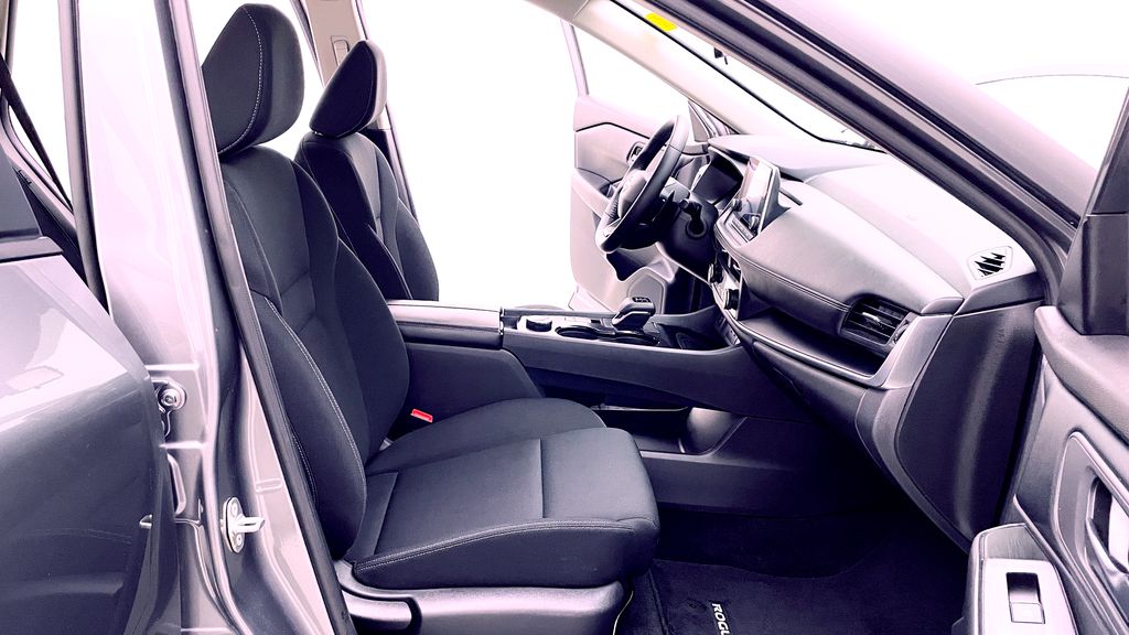 Nissan Rogue S 2025